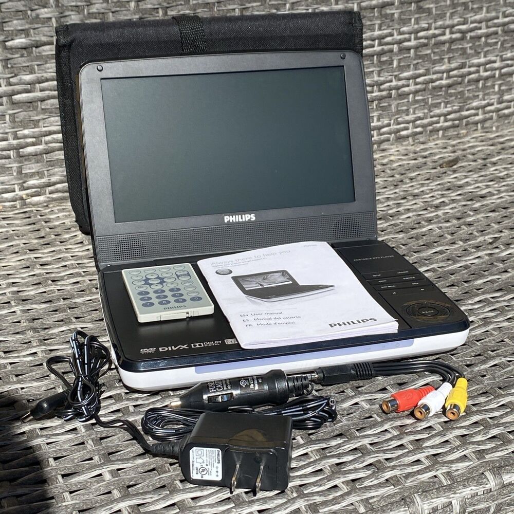 Philips PD9000/37 9 Inch Portable DVD Player White with Remote and Cables